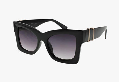 black Wholesale Fashion Square Thick Framed Sunglasses