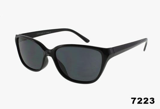 7223 - Wholesale Medium Rounded Cat Eye Shaped Sunglasses