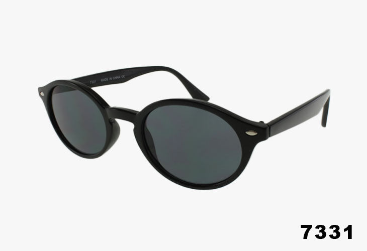 Wholesale Medium Oval Key Hole Bridge Classic Sunglasses Black round sunglasses with dark gray lenses and small gold metal accents on the temples