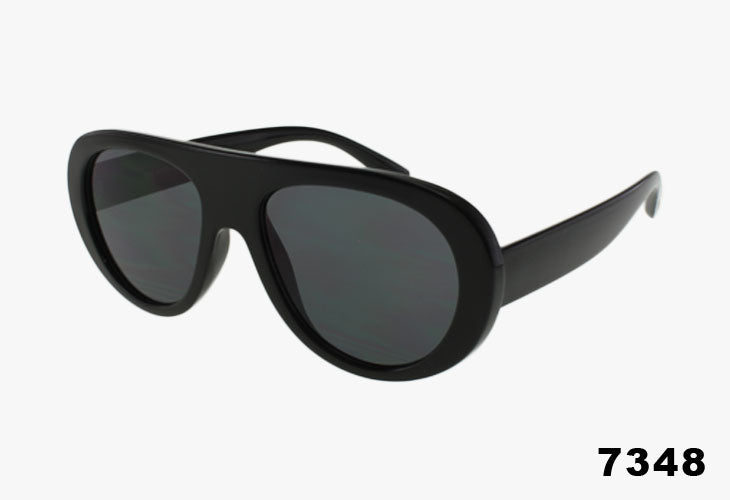 Large Rounded Pilot Style Wholesale Sunglasses in black frame with grey lenses