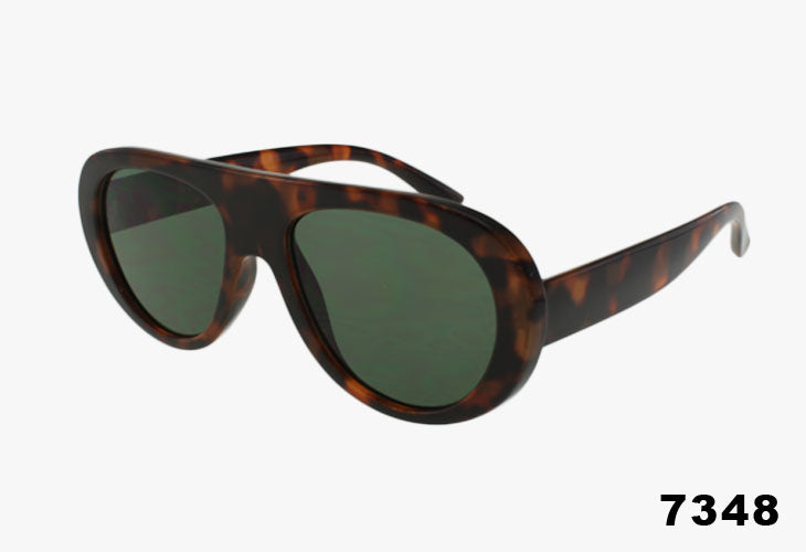 Large Rounded Pilot Style Wholesale Sunglasses in tortoise shell frame with green lenses