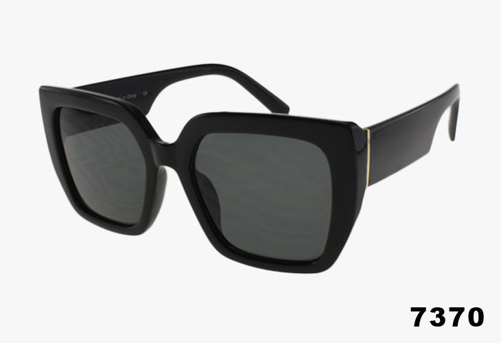 Wholesale Large Fashion Square Frame Sunglasses black frame and grey lenses